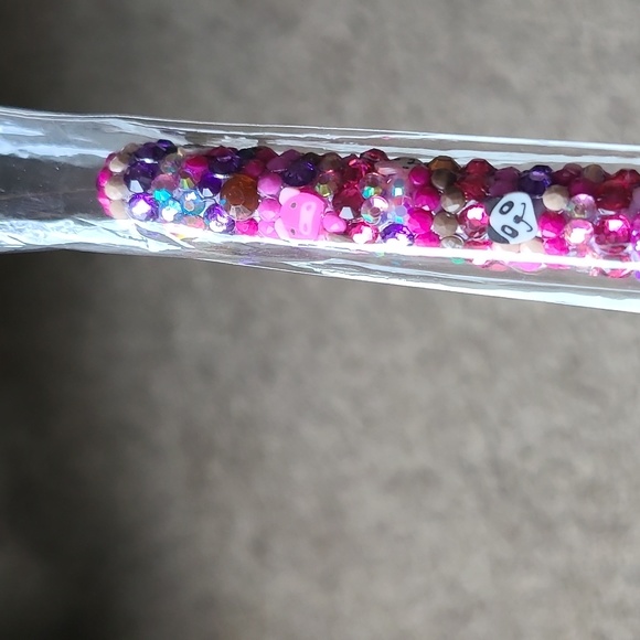 Rhinestone makeup blending brush - Picture 2 of 3